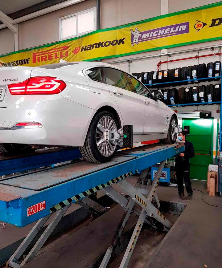 Hacer paralelos baratos para coches en Madrid